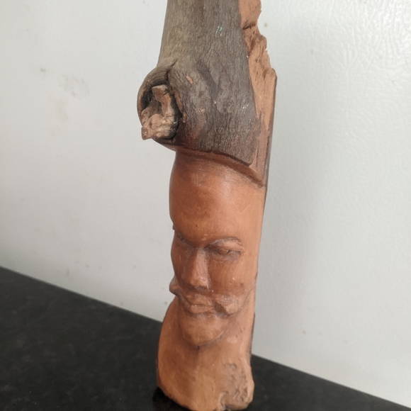 Hand Carved Face in Wood Statue - Picture 5 of 15